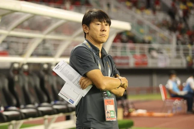 HLV Shin Tae Yong chia sẻ ý kiến gì về việc ĐT Indonesia tiến vào vòng 16 đội tại Asian Cup 2023?